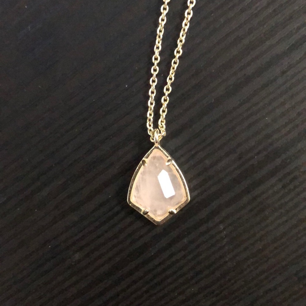 Kendra Scott necklace! Never worn!!!